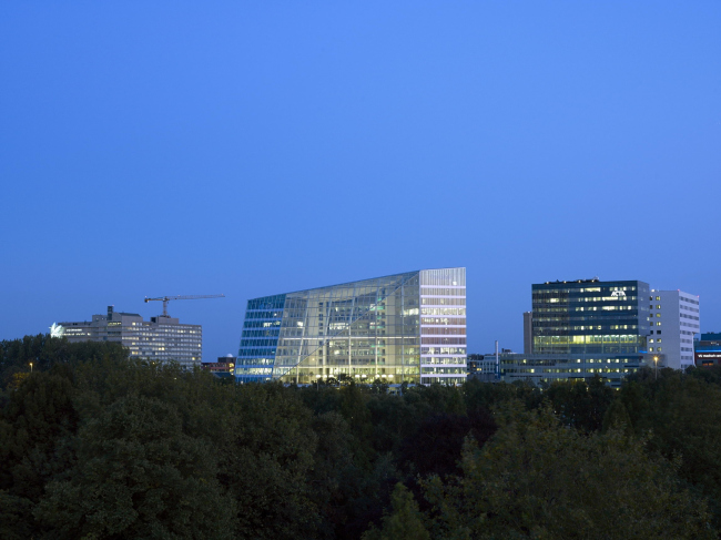 ������� ������ The Edge � Raimond Wouda. ������������� PLP Architecture