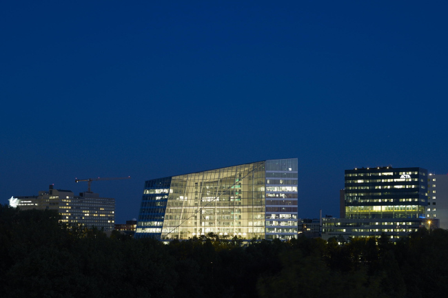 ������� ������ The Edge � Raimond Wouda. ������������� PLP Architecture