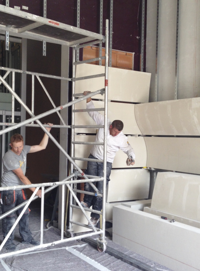 ������������� ������� ���� ������������� ������ �� ���������� � Peter Ebner