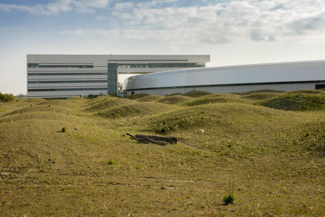 ���� ���������� ����������� MAX IV  � Mikal Schlosser