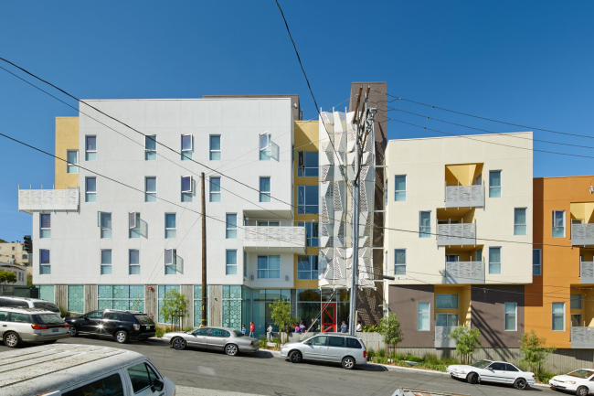Bayview Hill Gardens affordable housing with Botswanan pattern � Bruce Damonte