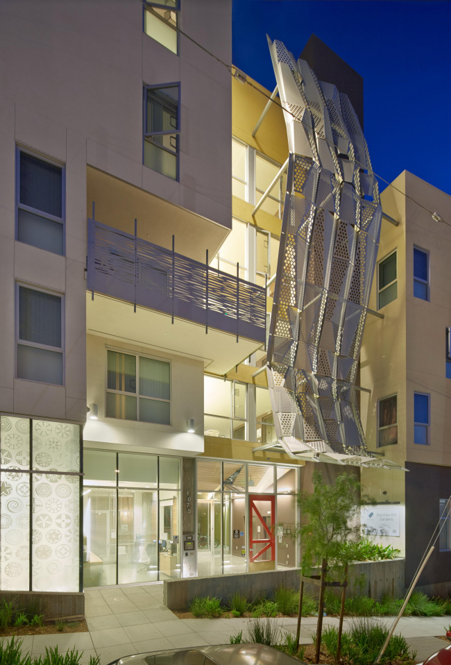 Bayview Hill Gardens affordable housing with Botswanan pattern � Bruce Damonte