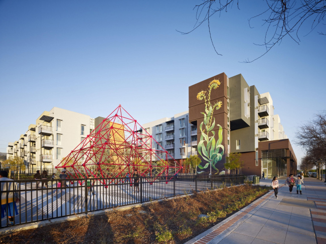 Station Center Family Housing with �Taking Root� mural � Bruce Damonte