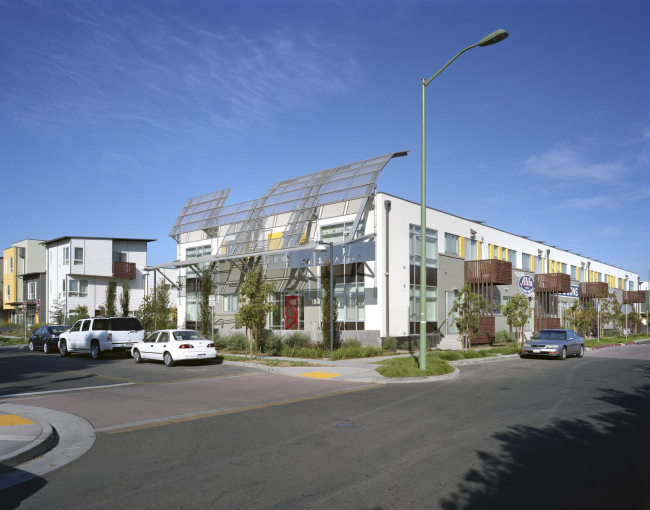Tassafaronga Village including the Pasta Factory supportive housing � Bruce  Damonte