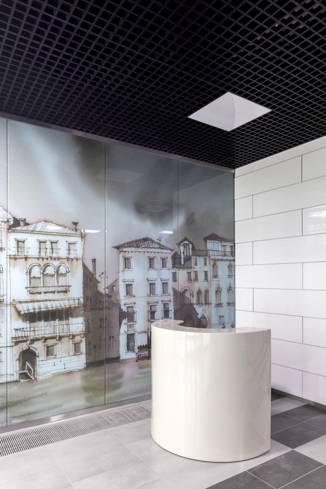 "Vodny" housing project. Construction, 2015. Interior of the entrance lobby. Photograph � Dmitry Chebanenko