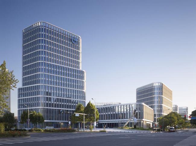 ������-���� �AVIC ������������� ����� ������������������ � Christian Gahl