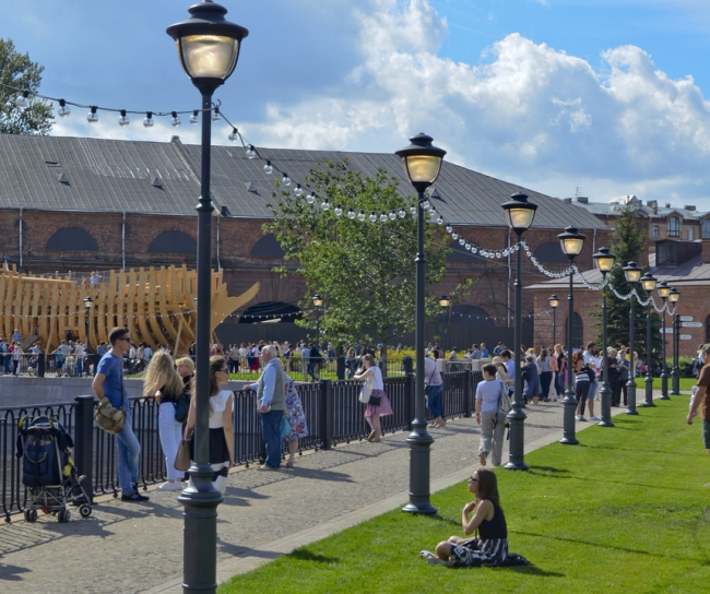 ����� ���������. �������� ���� � West 8