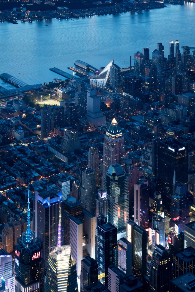 ����� �������� West 57th � BIG