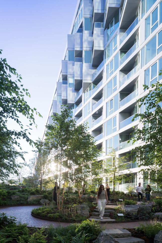 ����� �������� West 57th � BIG