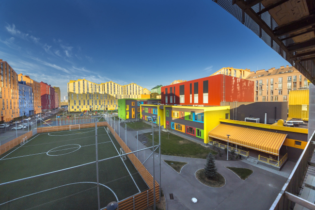 The school complex on the territory of "Comfort Town" residential area. Construction, 2014  Archimatika