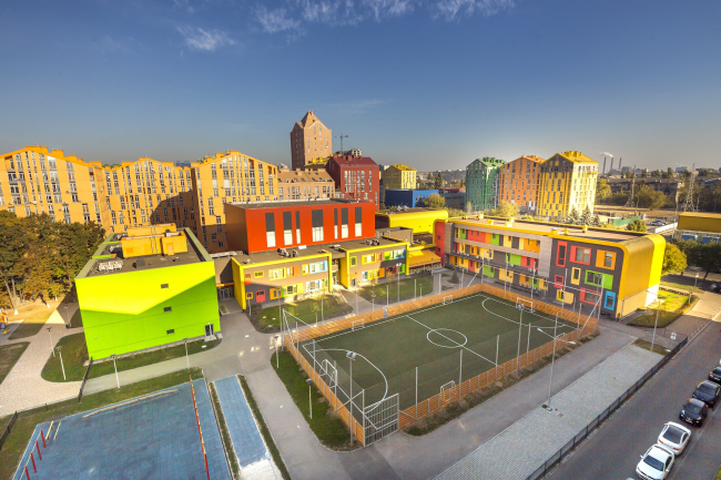 The school complex on the territory of "Comfort Town" residential area. The birds-eye view. Construction, 2014  Archimatika