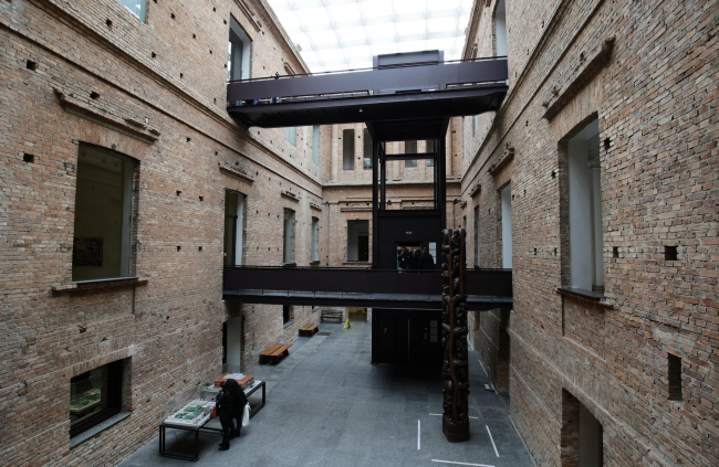 ��������������� �������������� ������� � ���-�����. 1998. ������������� ������������� ������. ���� ������������� ���� ����� ������� �� ����