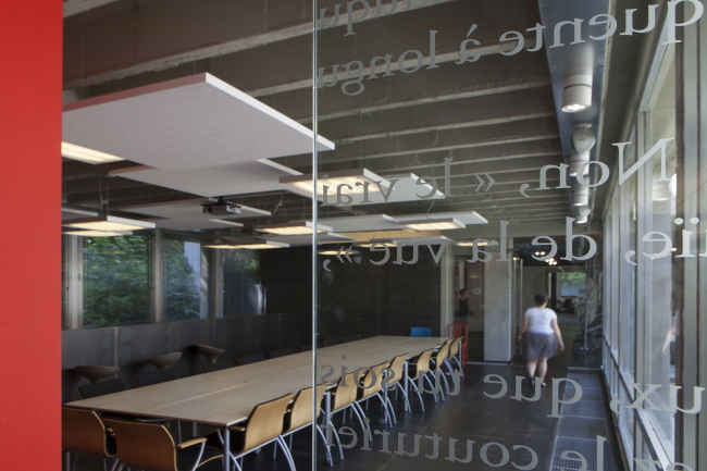 ���� �������� Global Design, �������. ��� �������� ������� ��������� ������������ ���������� ������� ROCKFON Eclipse 1200 x 1200. ���� ������������� ��������� ROCKFON