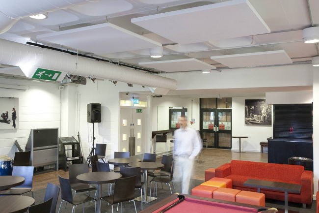 ����������� ����������� ������� � ������.  ��� ������������� ������������ ���������� �������� ROCKFON Eclipse 1160 x 1160. ���� ������������� ��������� ROCKFON