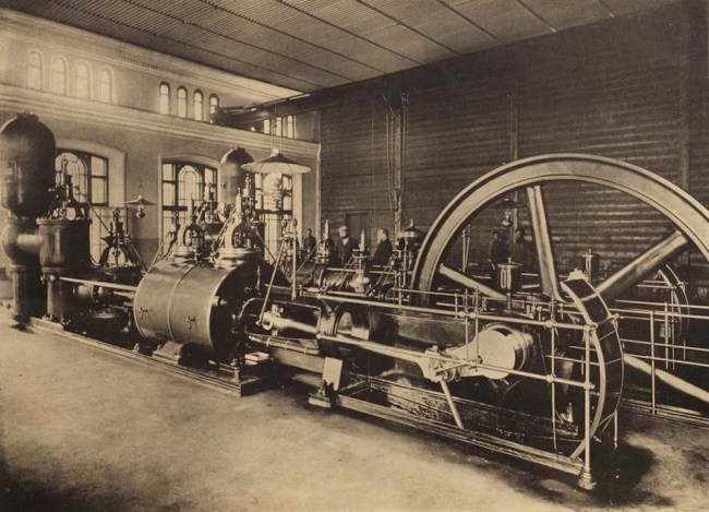 The equipment of the Alekseevskaya pumping station. Early XX century. Photo courtesy by Atrium