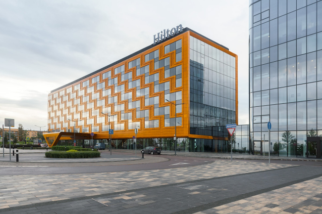 Congress and trade show center EXPOFORUM on the Peterburgskoe Highway. Construction, 2014. Evgeny Gerasimov and Partners, SPEECH, nps tchoban voss. Photograph � D.Chebanenko