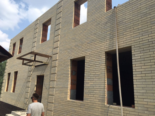 ������������� ���� � ����������. ��������: ���������� ������ NEUSS ������ ARF (250x85x65 ��). ���������� ������������� �� ������ ������˻