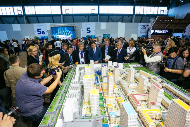 ���������� ������������� �����-������� 100+ Forum Russia