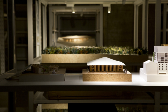 ����� Archi-Depot � Toshiyuki Togashi