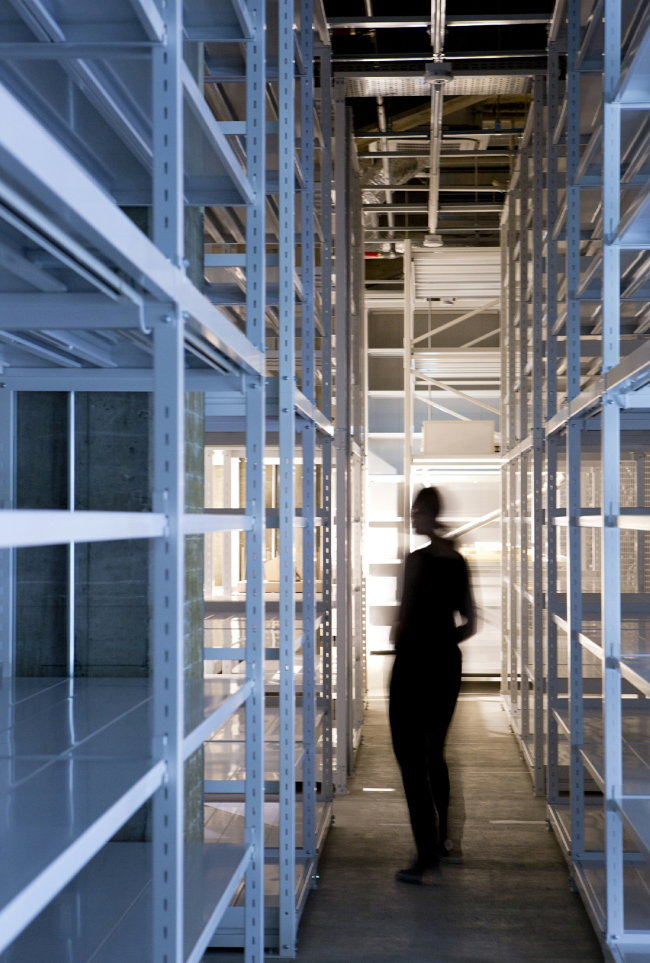 ����� Archi-Depot � Toshiyuki Togashi