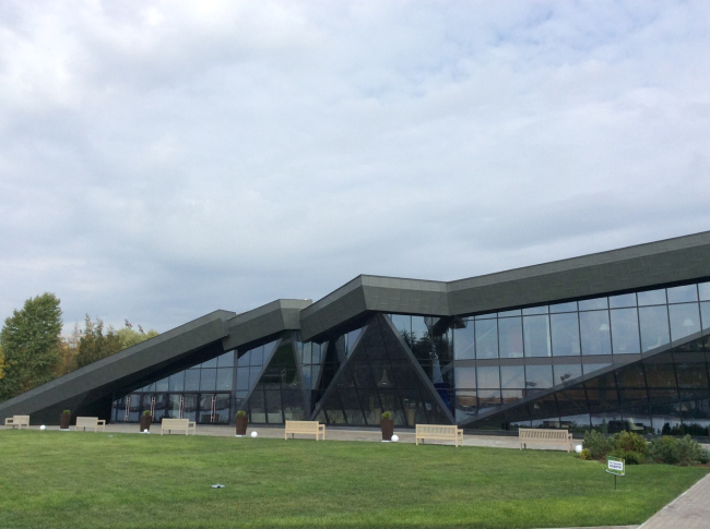 ������� �������� Royal Beach. ���������� ������������� RHEINZINK