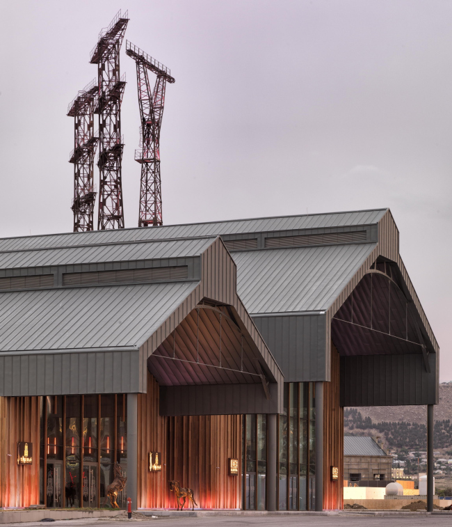 ���������� ����� ������ ��������������� (Elektra) � Cemal Emden