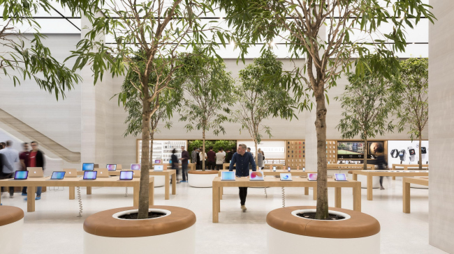 ������� Apple �� �������-����� � Nigel Young / Foster + Partners