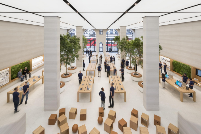 ������� Apple �� �������-����� � Nigel Young / Foster + Partners