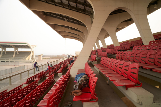 ��������� ������� � ��������. �����: Julien Lanoo. ������� ������������� (�����, ����)