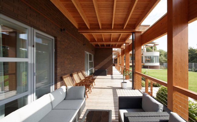 ������� ����� ��� �Julia House�. ������������� ���������� ������ ���������. ����������, 2014. ���������� � ������� ������ 