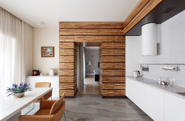 ������� ����� ��� �Julia House�. ������������� ���������� ������ ���������. ����������, 2014. ���������� � ������� ������ 