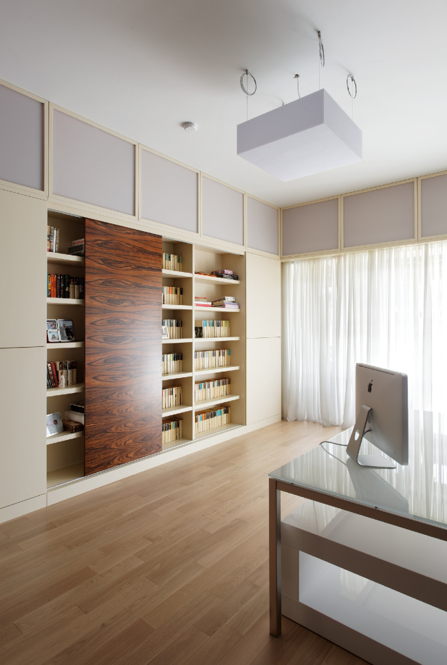 ������� ����� ��� �Julia House�. ������������� ���������� ������ ���������. ����������, 2014. ���������� � ������� ������ 