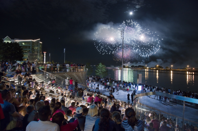 ���� ������-������� ��� ��� � Sahar Coston-Hardy