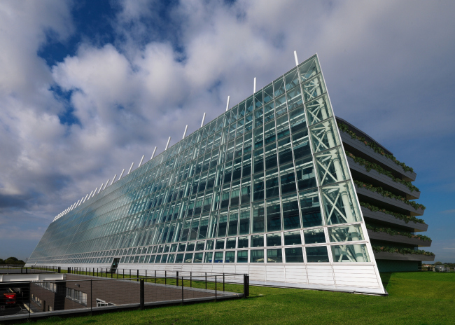 �������� ��������-����-������� � �������-������ � Emilio Ambasz