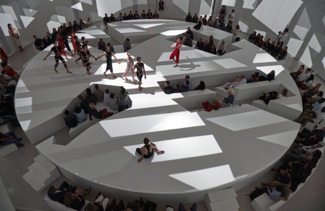 �������� Faena District. ���-����� Faena Forum � Bruce Damonte