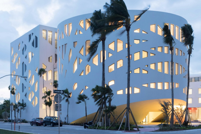  Faena District. - Faena Forum  Iwan Baan