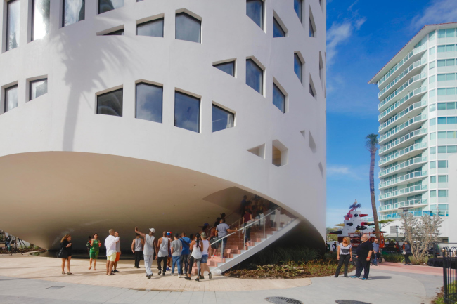 �������� Faena District. ���-����� Faena Forum � Philippe Ruault