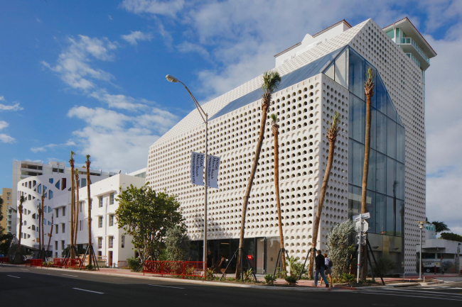 �������� Faena District. ������������������ ����� Faena Park � Philippe Ruault