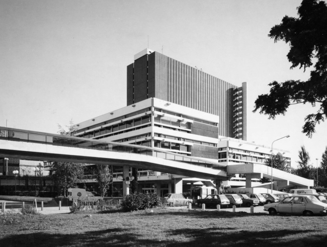  . .  ,  -,  , 1972 . : Bibliothèque municipale de Lyon