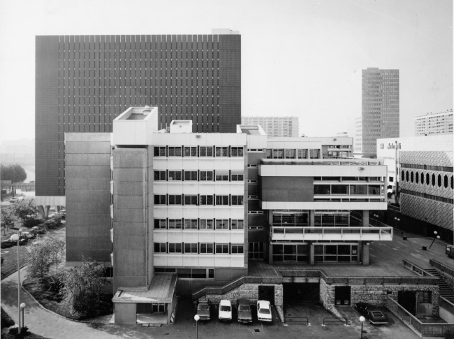  . .  ,  -,  , 1972 . : Bibliothèque municipale de Lyon