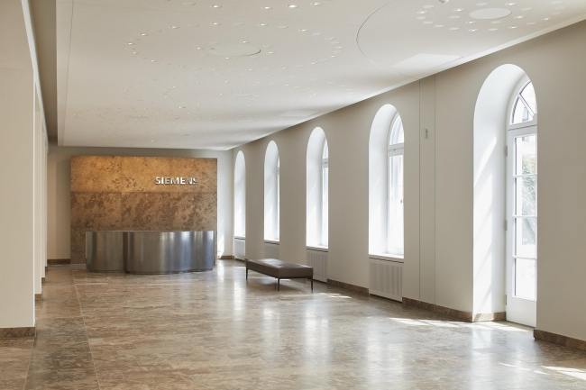 ����-�������� Siemens � ������� � Hufton + Crow