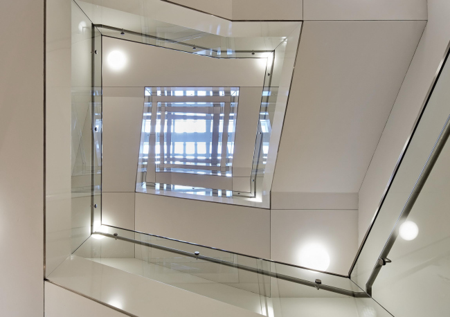 ����-�������� Siemens � ������� � Hufton + Crow