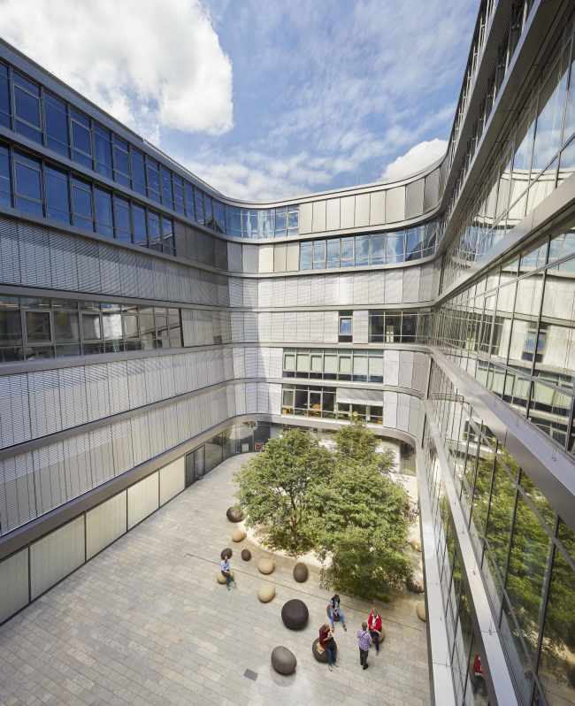 ����-�������� Siemens � ������� � Hufton + Crow