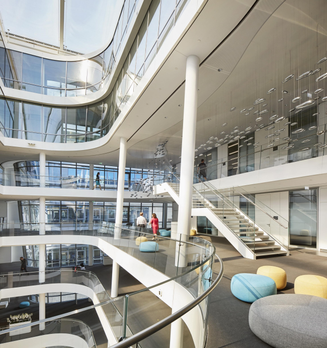 ����-�������� Siemens � ������� � Hufton + Crow