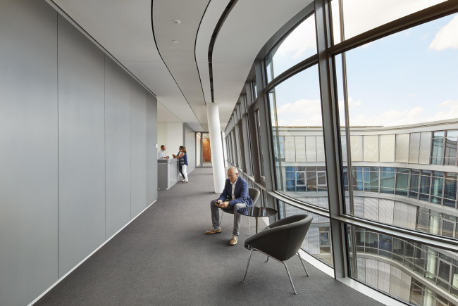 ����-�������� Siemens � ������� � Hufton + Crow