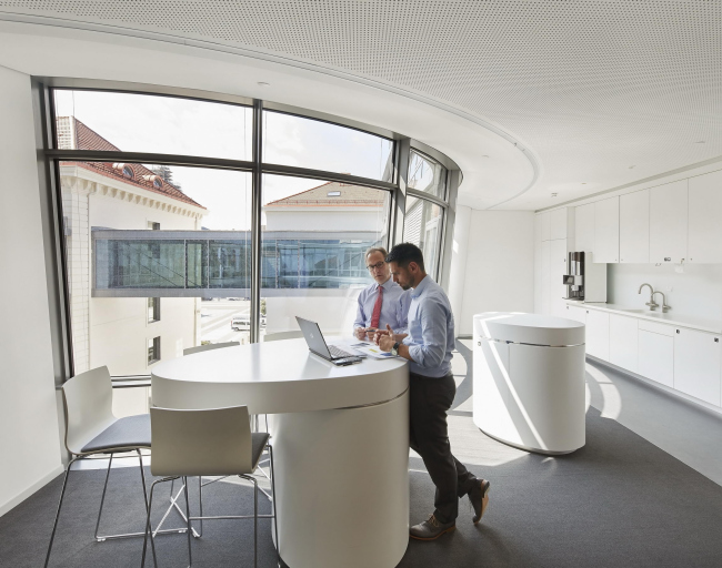 ����-�������� Siemens � ������� � Hufton + Crow