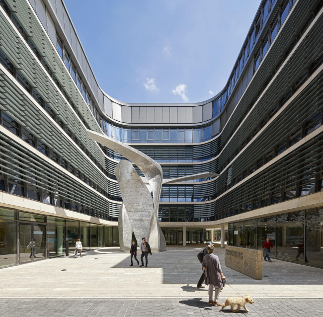 ����-�������� Siemens � ������� � Hufton + Crow