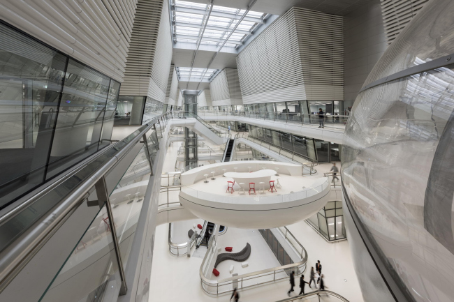 ����������������� ����� Hankook Technodome � Nigel Young / Foster + Partners