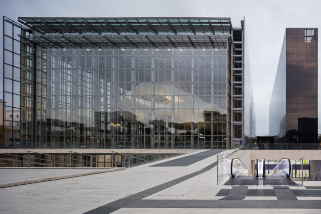 Новый конгресс-центр района EUR – «Облако» © Leonardo Finotti
