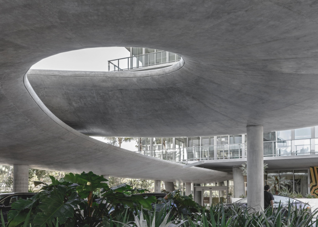 ����� �������� The Grove at Grand Bay � Rasmus Hjortshøj